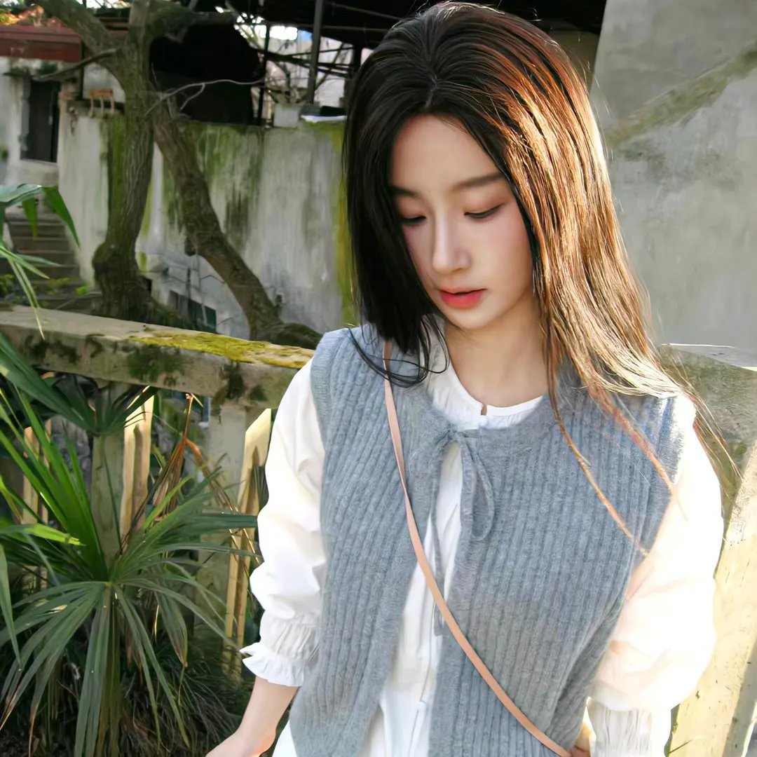 掌心月光覆前尘